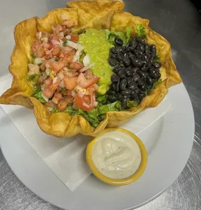 Amigos Salads