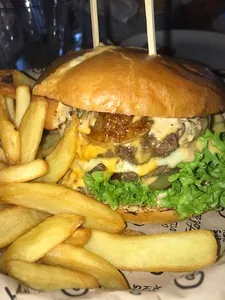 SURF & TURF BURGER