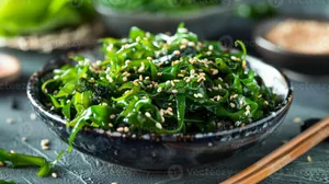 Crisp seaweed with Sesame & Wakame Salad