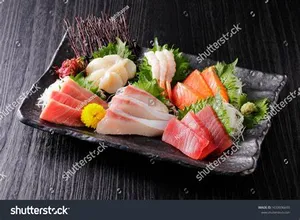 SASHIMI PLATE (16PCS)