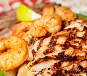 1/2 CHICKEN & SHRIMP COMBO