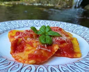 Ricotta-Spinach Ravioloni