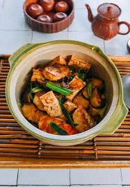 Tofu & Seafood with Hot Pot