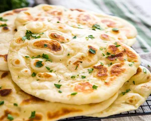 Naan Bread -Plain/Garlic