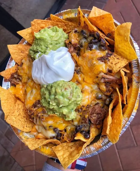 NACHOS CHILLI CON CARNE